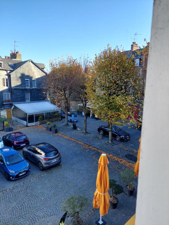 Un Brin De Fantaisie Dans Le Centre De Apartment *